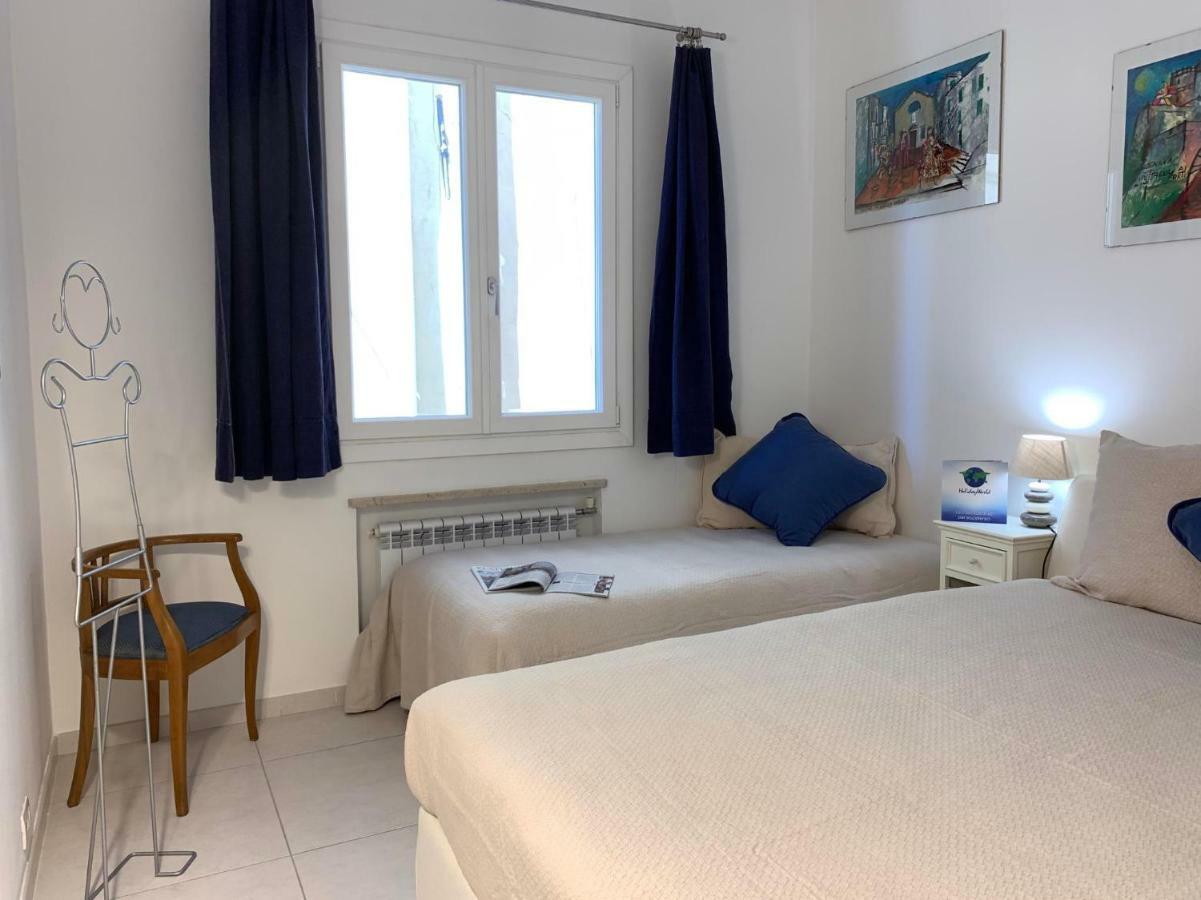 House Sarzano By Holiday World Genova Eksteriør billede